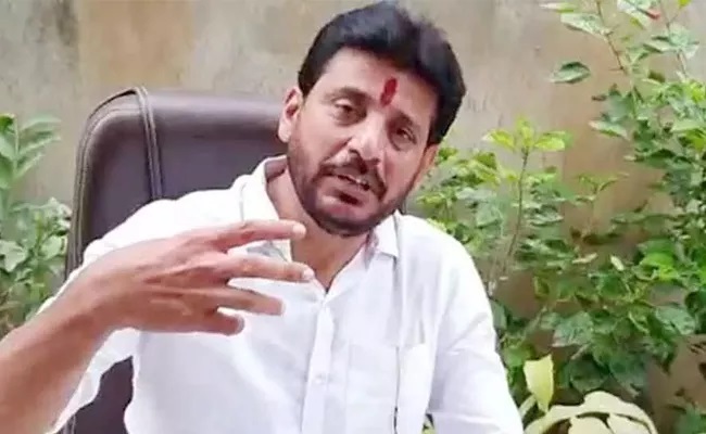 Jagan decides to sack Duvvada?