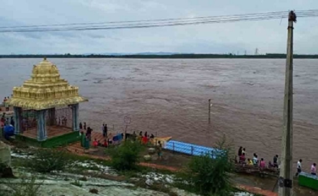 Telangana Governor to visit flood-hit Bhadrachalam