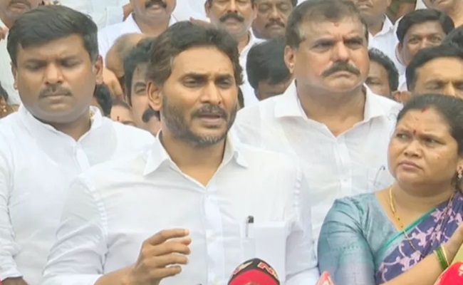 Naidu failed to rescue SEZ blast victims: Jagan