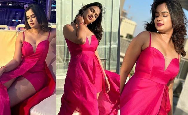 Pics: Bigg Boss Girl's Pink Treat