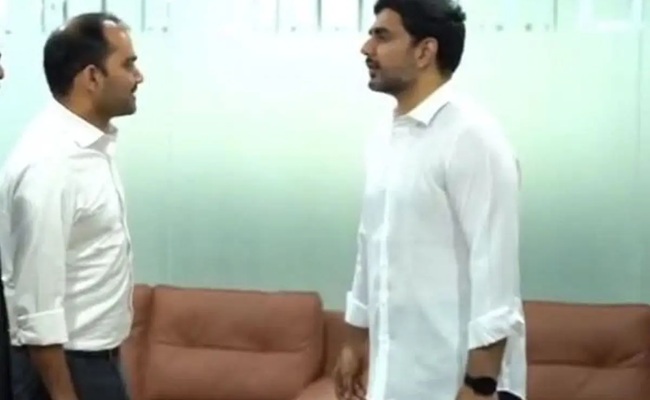 Uproar over Jagan loyalist's presence at Lokesh event!