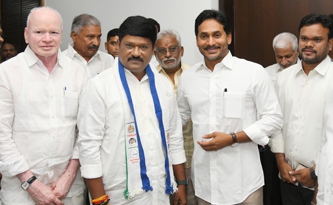 Jagan renames RCs as zonal secretaries, cuts powers