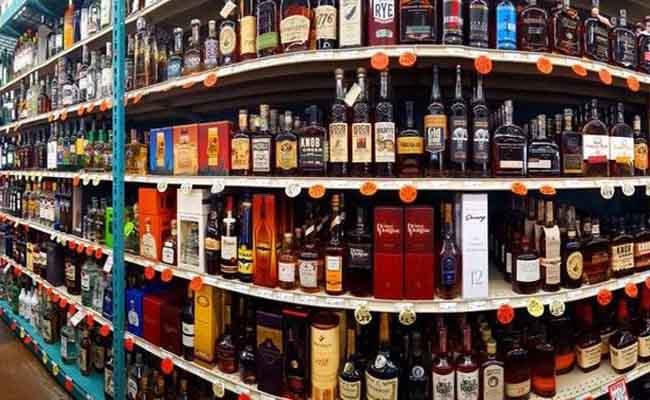 Wine shop applications fetch Rs 1700 cr to AP