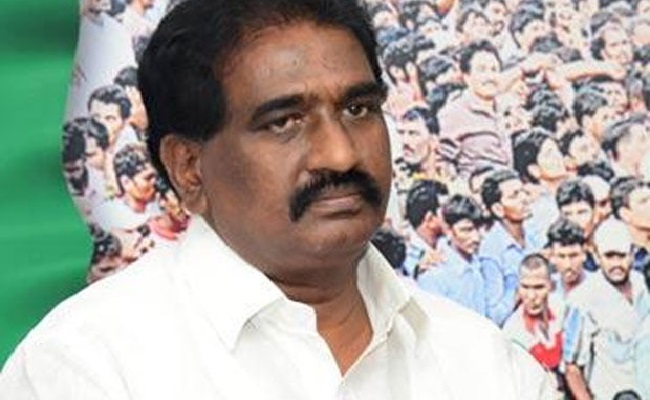 Marri Rajasekhar quits YSRCP, MLC post!