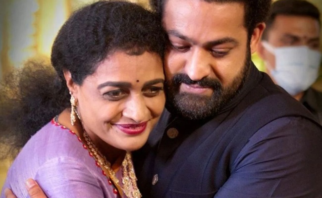 Naidu to give RS ticket to Jr NTR's sister?