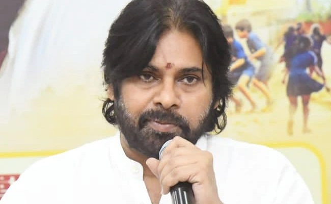 Pawan prefers to play second fiddle to Naidu?