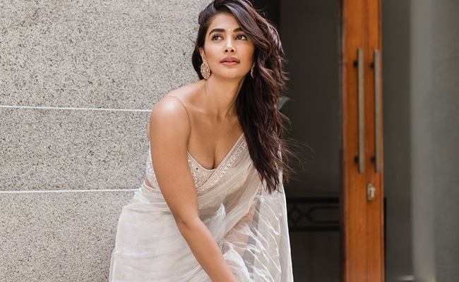 Litmus Test for Pooja Hegde with Deva