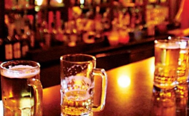 Hyderabad Police Shuts Down Four Pubs for Cheating Drunk Customers