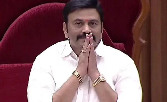 RRR allots front seat for Jagan in assembly!