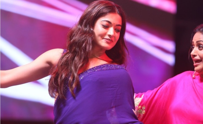 Rashmika channels Srivalli vibes in stunning saree