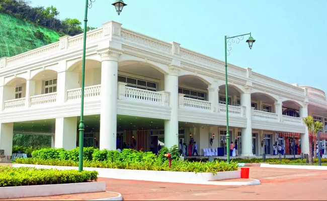 Rushikonda palace, a Jagan's Sheeshmahal: National media