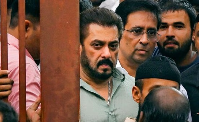 Salman Khan gets Rs 5 cr extortion-cum-death threat from mafia gang