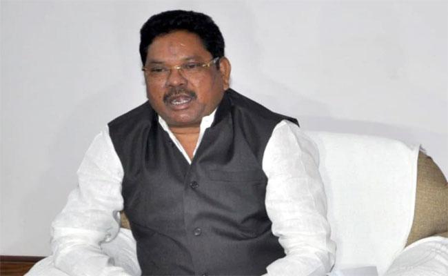 Illegal visa case: BJP MP gets reprieve in court