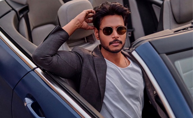 Netizens Compare Sundeep Kishan With Sushant