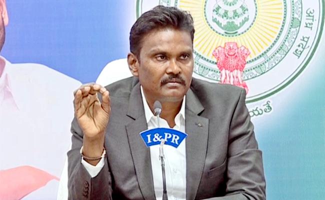 Naidu govt tightens noose around IPS officer