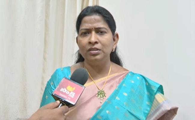 Imtiaz quits YSRCP, Vanitha to follow?