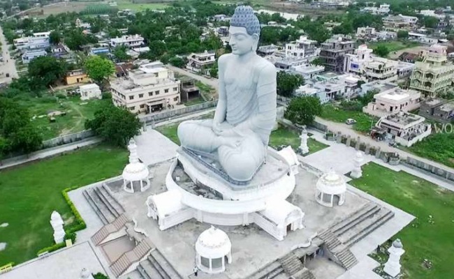 Notices to Amaravati farmers for breaking rules