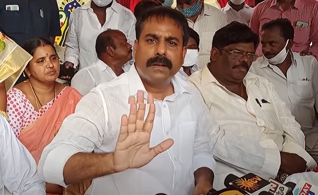 Watch: Shun Your Father And Learn From Jagan