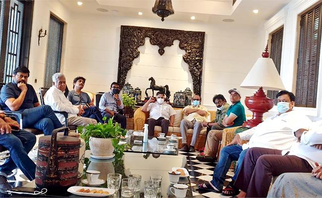 Meeting At Chiranjeevi's House About Ticket Prices