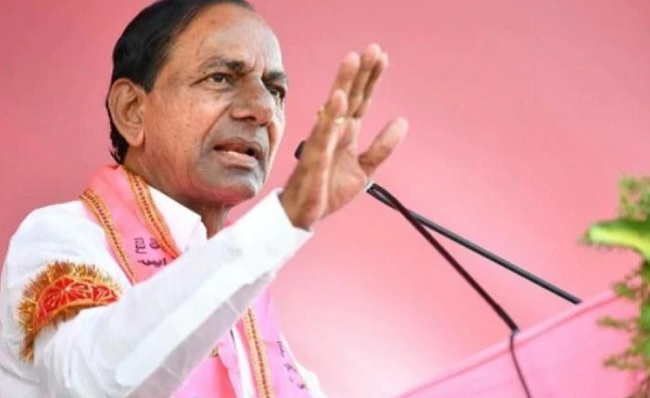 Cong seeks apology from KCR for calling protestors 'dogs'