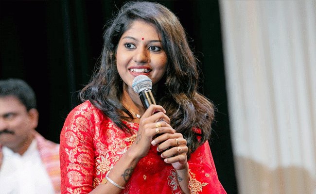 Singer Madhu Priya Gets Abusive Calls