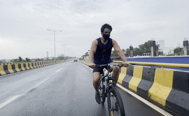 Sonu Sood Cycles His Way to Acharya Shoot